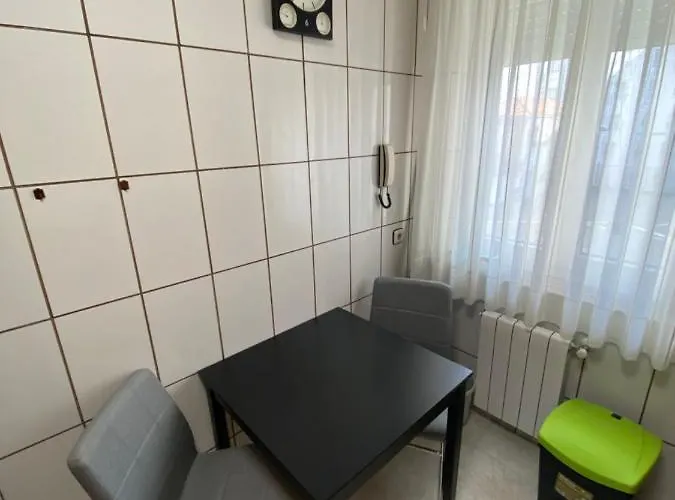 Precioso Y Confortable Piso En El Casco Historico *